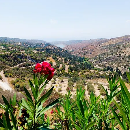 Glamping Adonis Πάφος